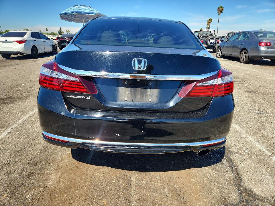 Photo 6 from auction – 2016 HONDA ACCORD with VIN 1HGCR2F35GA224032
