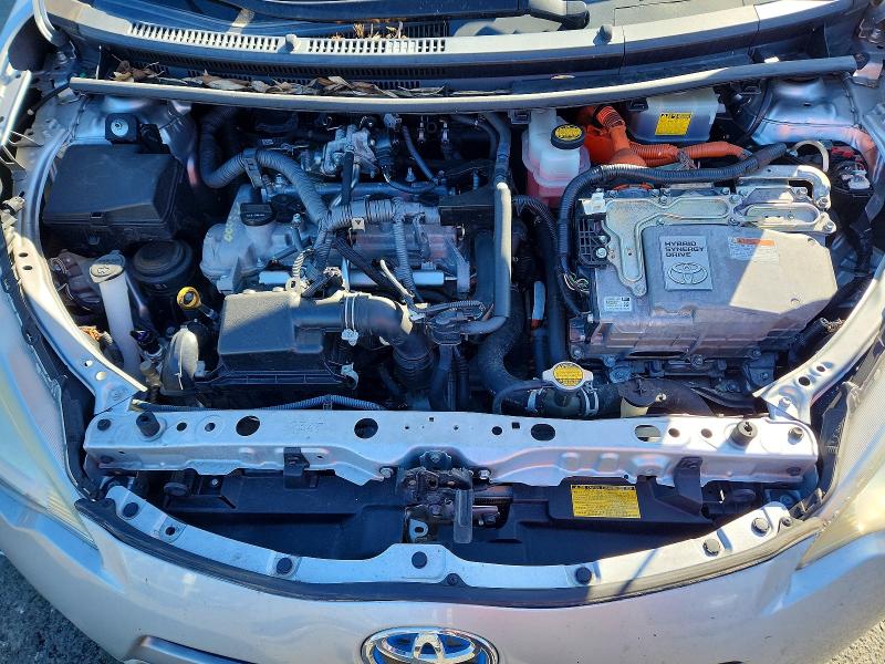 Photo 11 from auction – 2013 TOYOTA PRIUS C with VIN JTDKDTB34D1051863