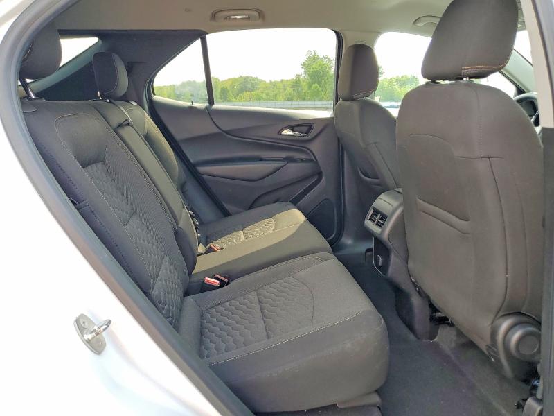 Photo 11 from auction – 2018 CHEVROLET EQUINOX with VIN 2GNAXJEV7J6307465