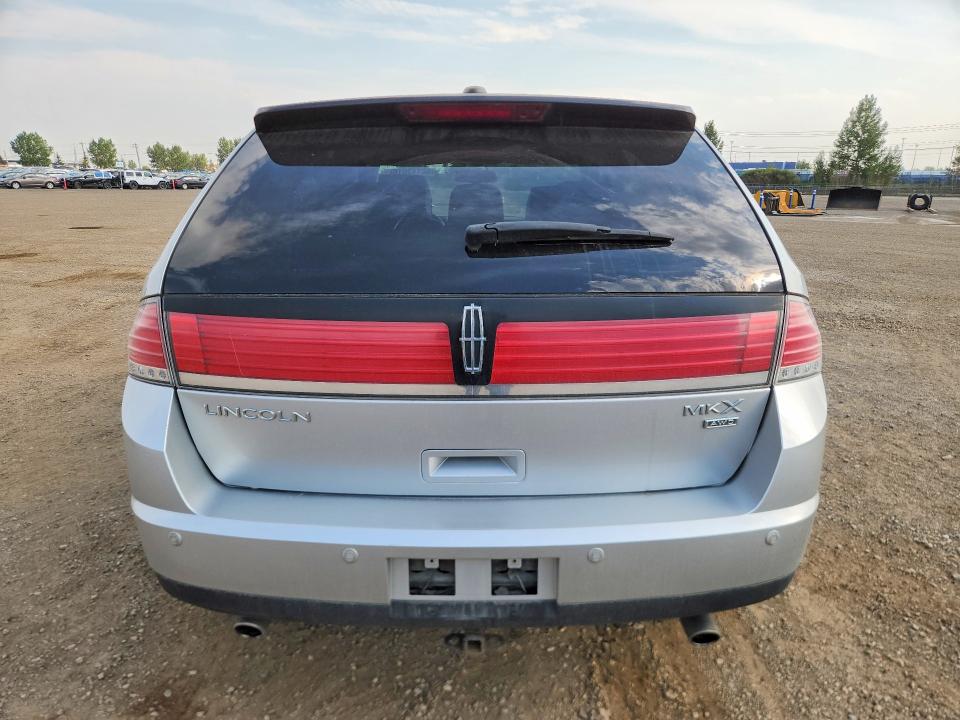 Photo 6 from auction – 2009 LINCOLN MKX with VIN 2LMDU88C39BJ01757