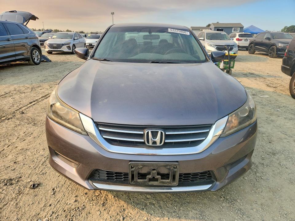 Photo 5 from auction – 2014 HONDA ACCORD with VIN 1HGCR2F30EA146174