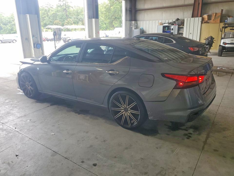 Photo 2 from auction – 2020 NISSAN ALTIMA with VIN 1N4BL4BV1LC212415