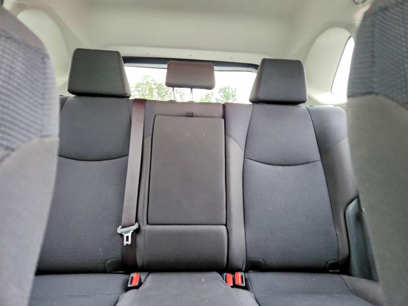 Photo 10 from auction – 2019 TOYOTA RAV4 with VIN JTMF1RFV2KD033592