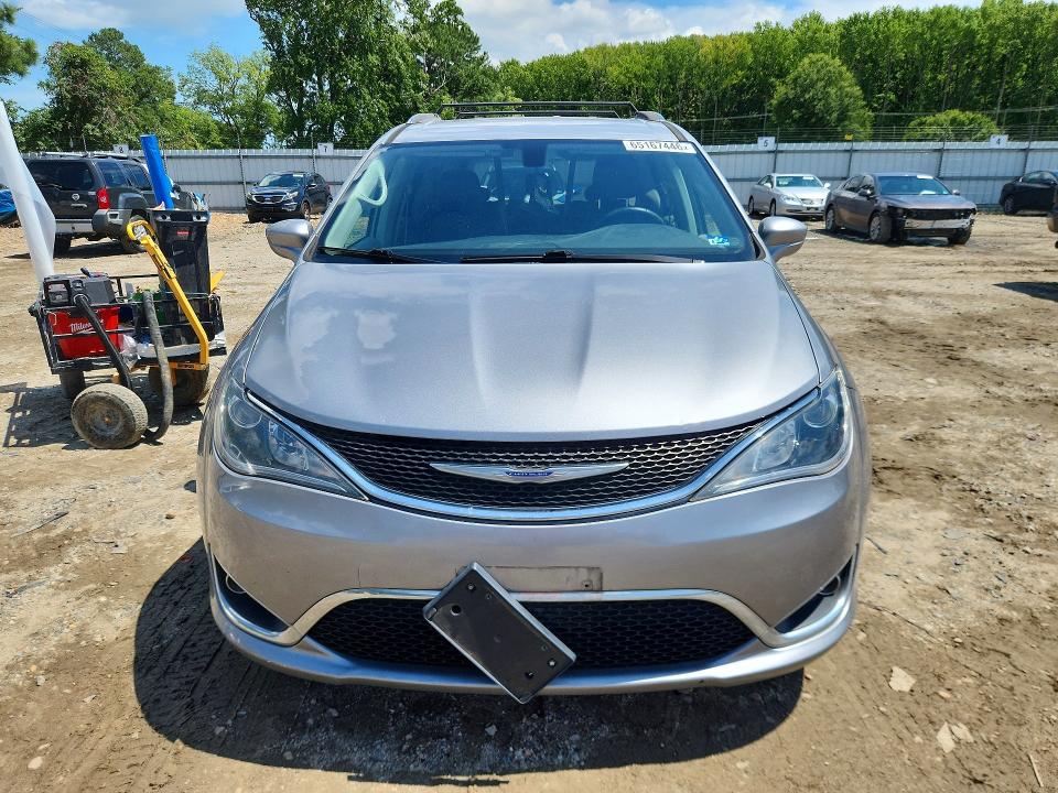 Фото 5 с аукциона – 2018 CHRYSLER PACIFICA с VIN 2C4RC1BG1JR291713