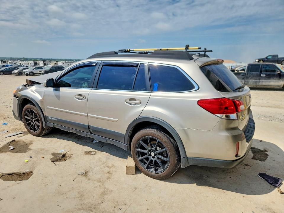 Photo 2 from auction – 2014 SUBARU OUTBACK with VIN 4S4BRCDC4E3251805