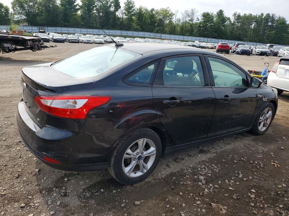 Photo 3 from auction – 2014 FORD FOCUS with VIN 1FADP3F26EL360487