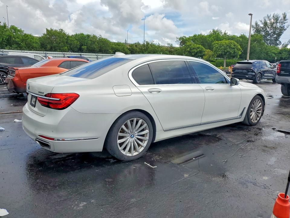 Photo 3 from auction – 2016 BMW 740 with VIN WBA7E2C51GG547862