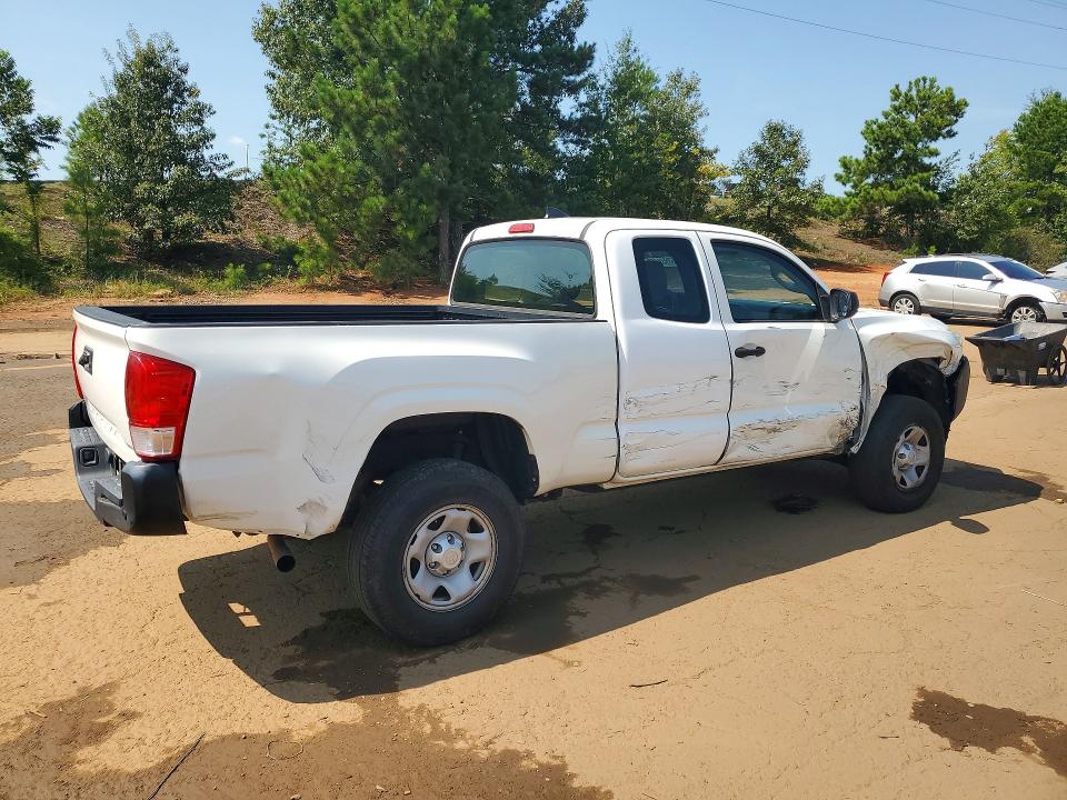 Photo 3 from auction – 2017 TOYOTA TACOMA with VIN 5TFRX5GN4HX084232