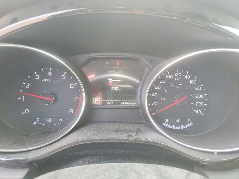 Photo 9 from auction – 2016 KIA SEDONA with VIN KNDMC5C18G6236574