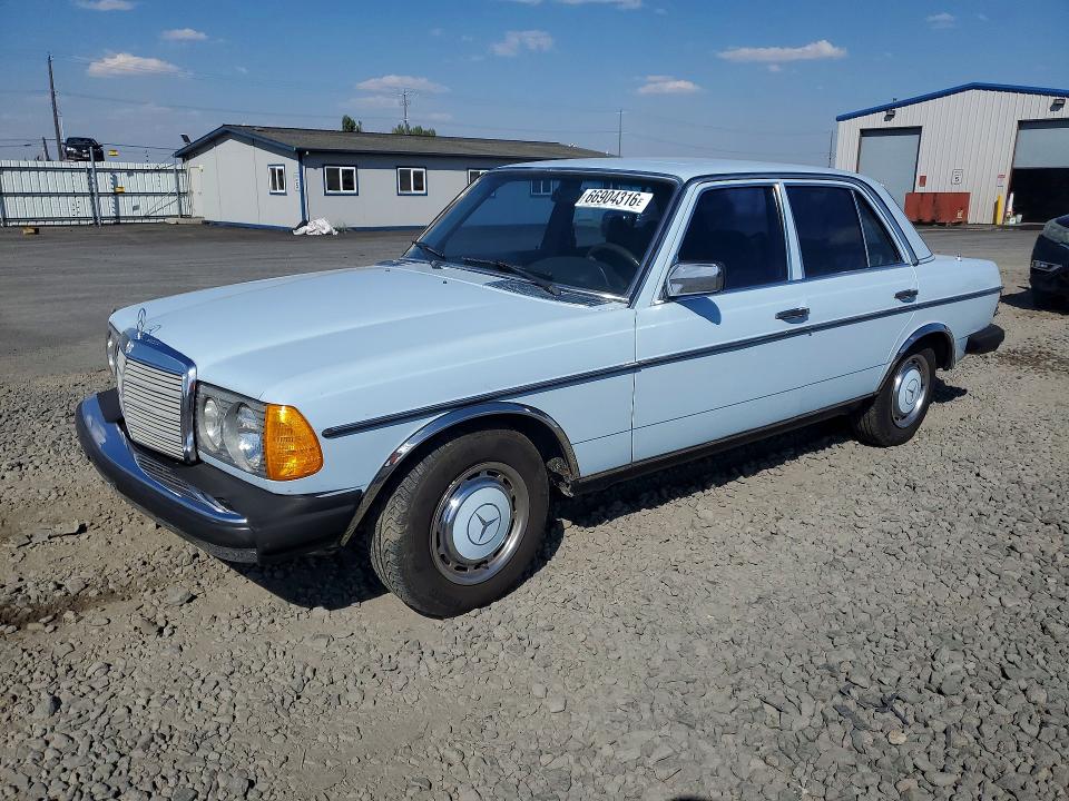 MERZ 280-CLASS 1977 with VIN 12303312028211 - Photo from auction
