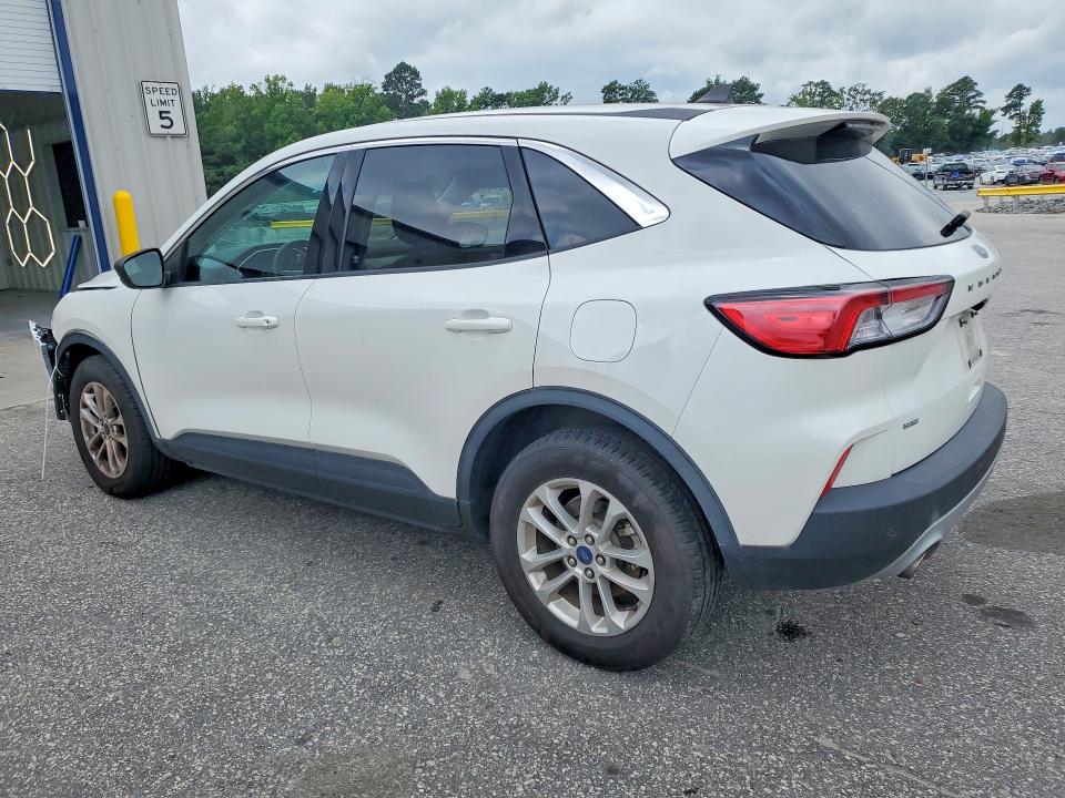 Photo 2 from auction – 2022 FORD ESCAPE with VIN 1FMCU9G69NUA61083
