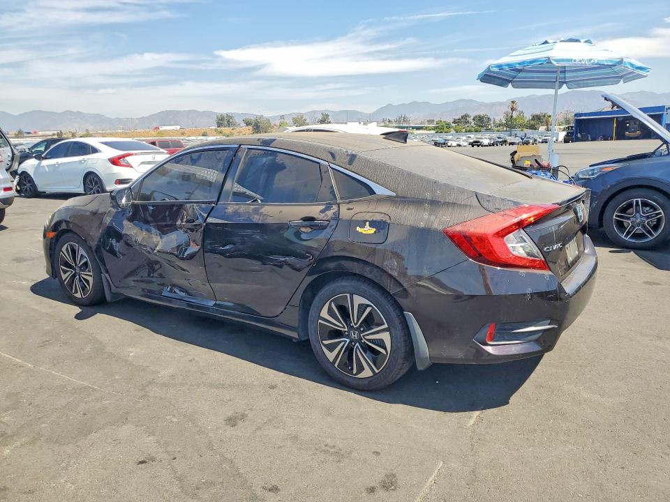Photo 2 from auction – 2016 HONDA CIVIC with VIN 2HGFC1F32GH634684