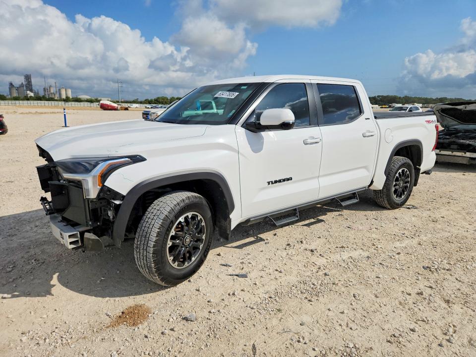 TOYOTA TUNDRA 2026 with VIN 5TFLA5DB3TX376495 - Photo from auction