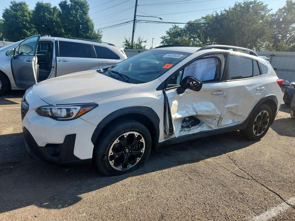 SUBARU CROSSTREK 2021 with VIN JF2GTAPC3M8217840 - Photo from auction
