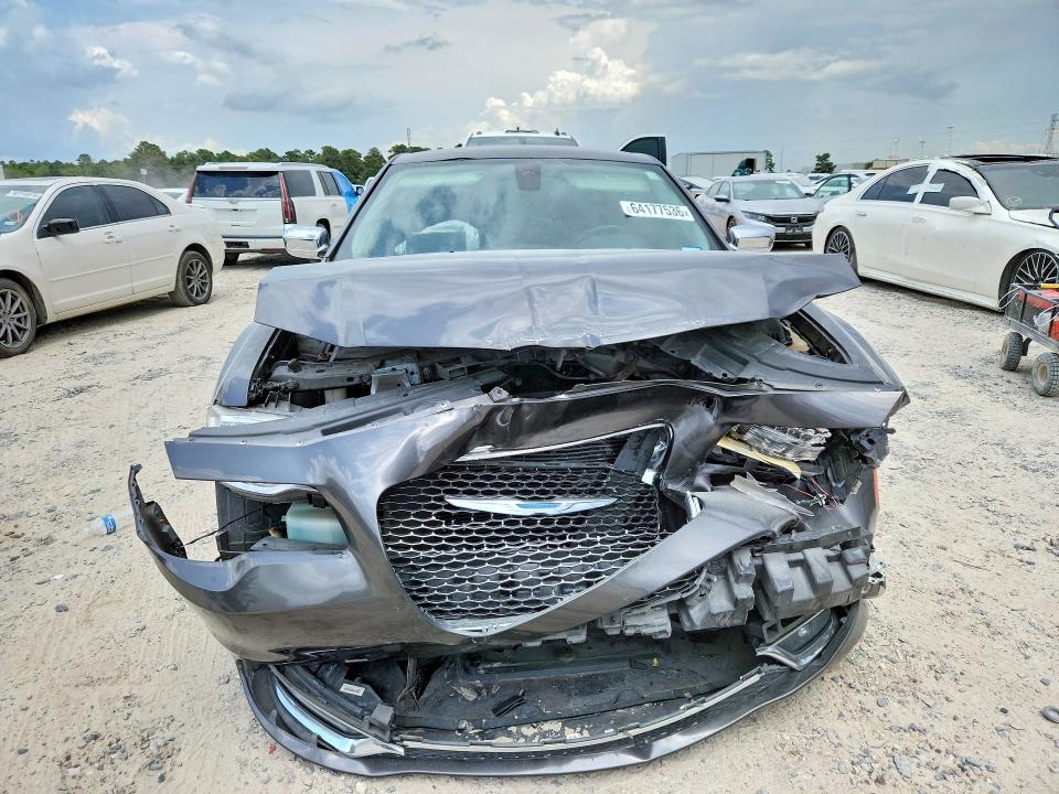 Photo 5 from auction – 2018 CHRYSLER 300 with VIN 2C3CCAEG3JH123390