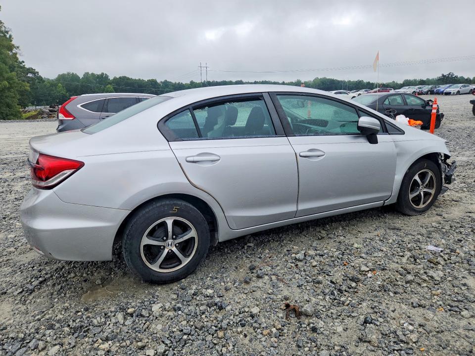 Photo 3 from auction – 2015 HONDA CIVIC with VIN 19XFB2F76FE068047