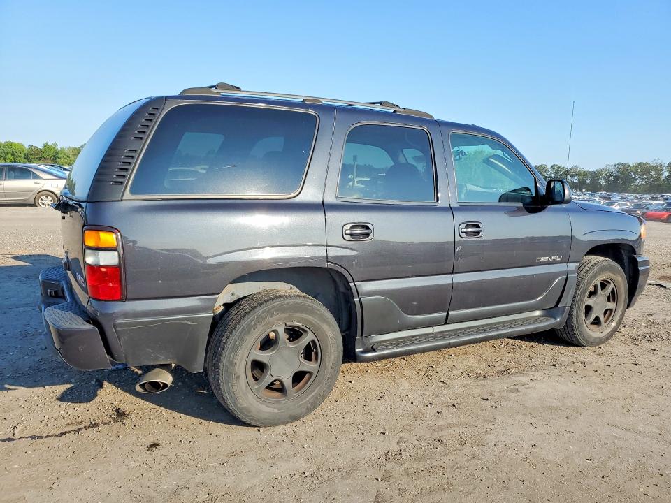 Photo 3 from auction – 2004 GMC YUKON with VIN 1GKEK63U04J291279