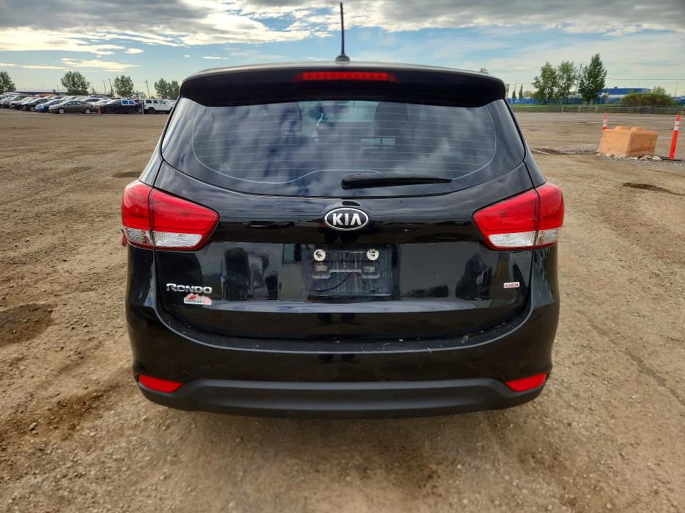 Photo 6 from auction – 2015 KIA RONDO with VIN KNAHT8A39F7077867