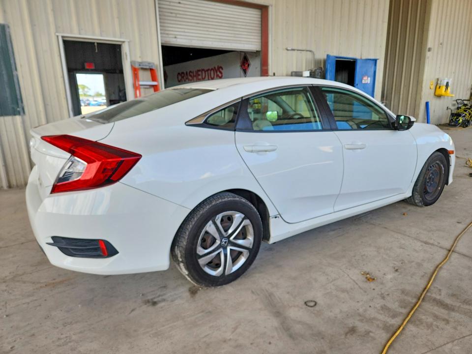 Photo 3 from auction – 2017 HONDA CIVIC with VIN 19XFC2F57HE044371