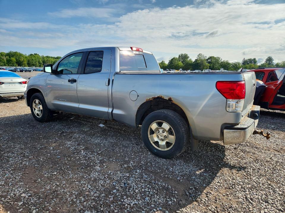 Photo 2 from auction – 2011 TOYOTA TUNDRA with VIN 5TFUM5F16BX019570