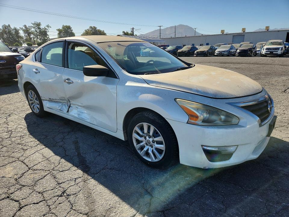 Photo 4 from auction – 2014 NISSAN ALTIMA with VIN 1N4AL3AP1EC425540
