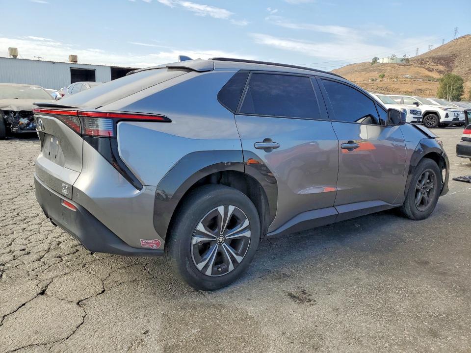 Photo 3 from auction – 2024 TOYOTA BZ4X with VIN JTMABACA4RA078815