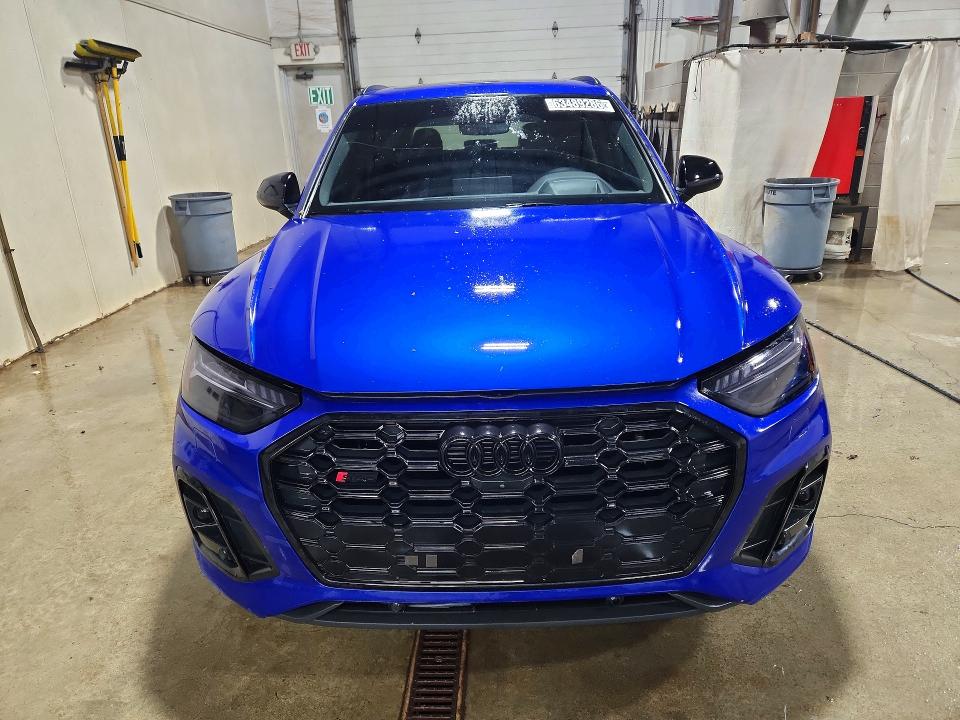 صورة رقم 5 من المزاد - 2023 AUDI SQ5 مع VIN WA1C4BFYXP2157537