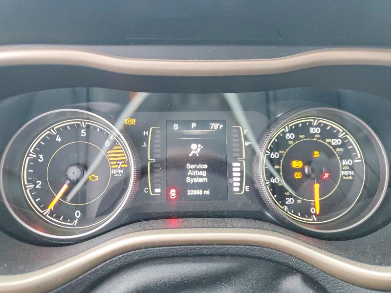 Снимка 9 от търг – 2018 JEEP CHEROKEE с VIN 1C4PJLCB4JD588957