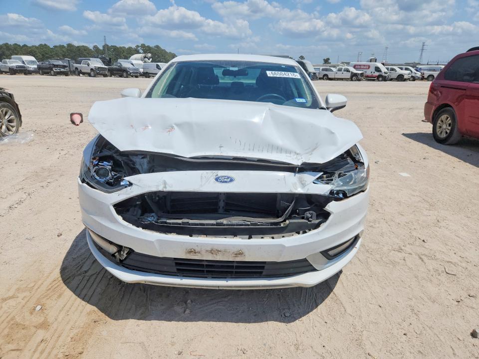 Photo 5 from auction – 2018 FORD FUSION with VIN 3FA6P0LU6JR132367