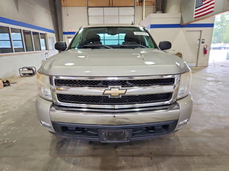 Photo 5 from auction – 2007 CHEVROLET SILVERADO with VIN 2GCEK13M171512014