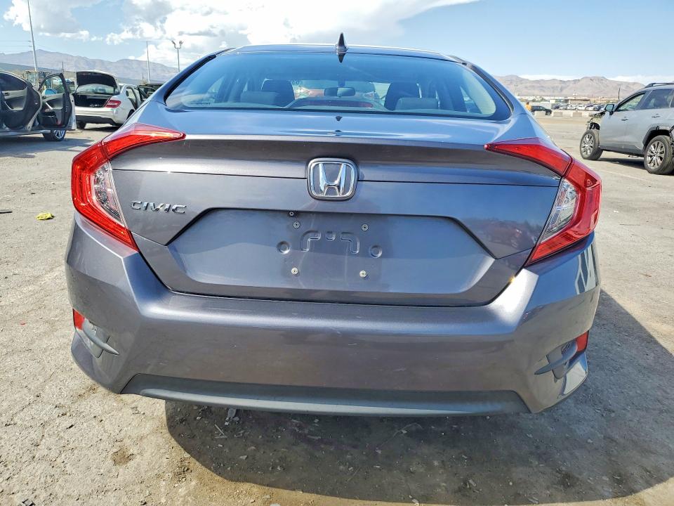 Photo 6 from auction – 2017 HONDA CIVIC with VIN 2HGFC2F75HH518132