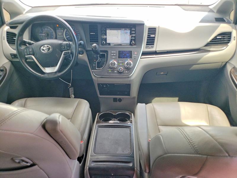 Photo 8 from auction – 2019 TOYOTA SIENNA with VIN 5TDDZ3DC4KS222103
