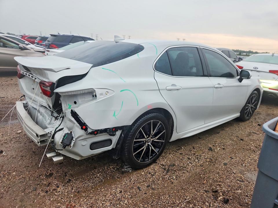 Photo 3 from auction – 2023 TOYOTA CAMRY with VIN 4T1T11BK2PU082987