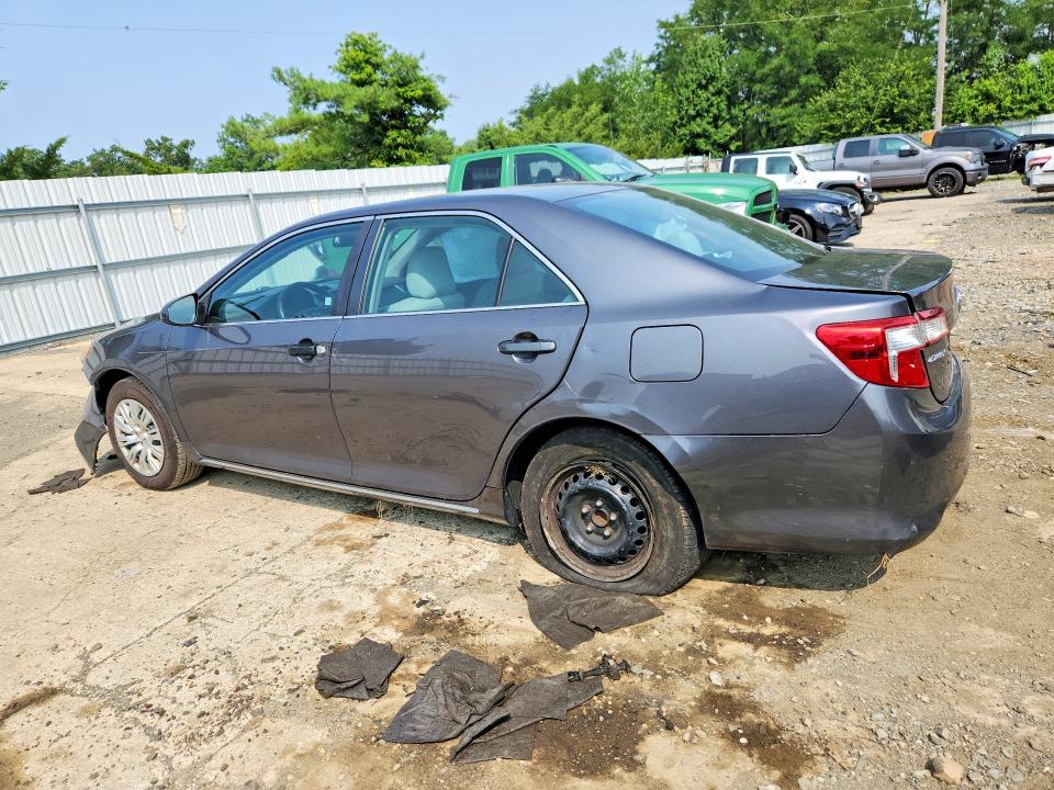 Zdjęcie 2 z aukcji – 2013 TOYOTA CAMRY z VIN 4T4BF1FK3DR322556