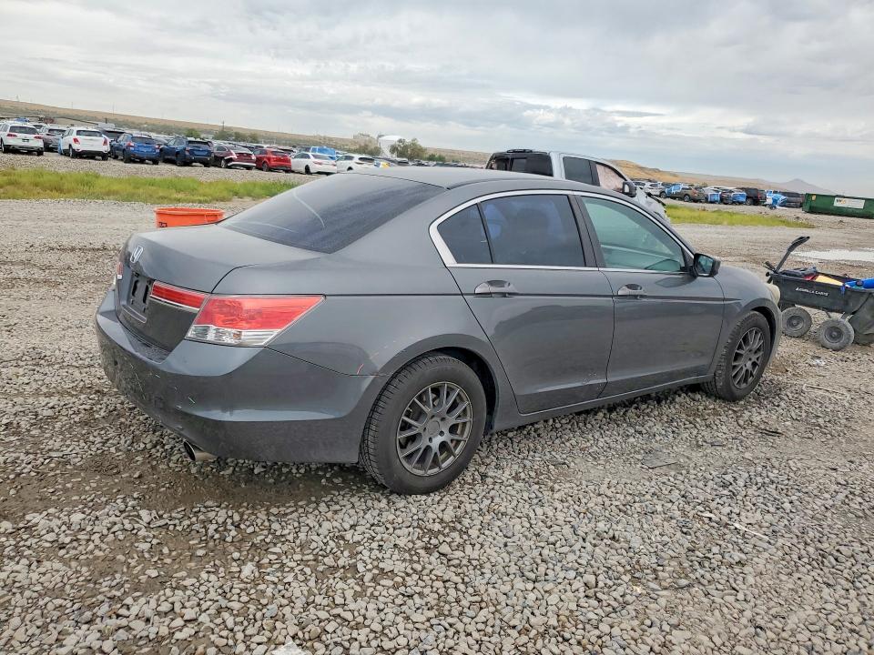 Photo 3 from auction – 2012 HONDA ACCORD with VIN 1HGCP2F33CA137567