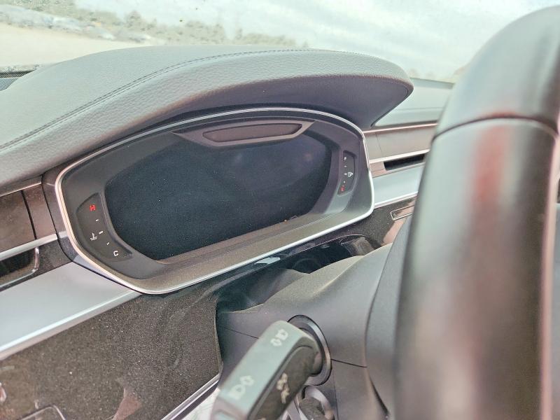 Фото 9 с аукциона – 2020 AUDI A8 с VIN WAU8EAF83LN011599