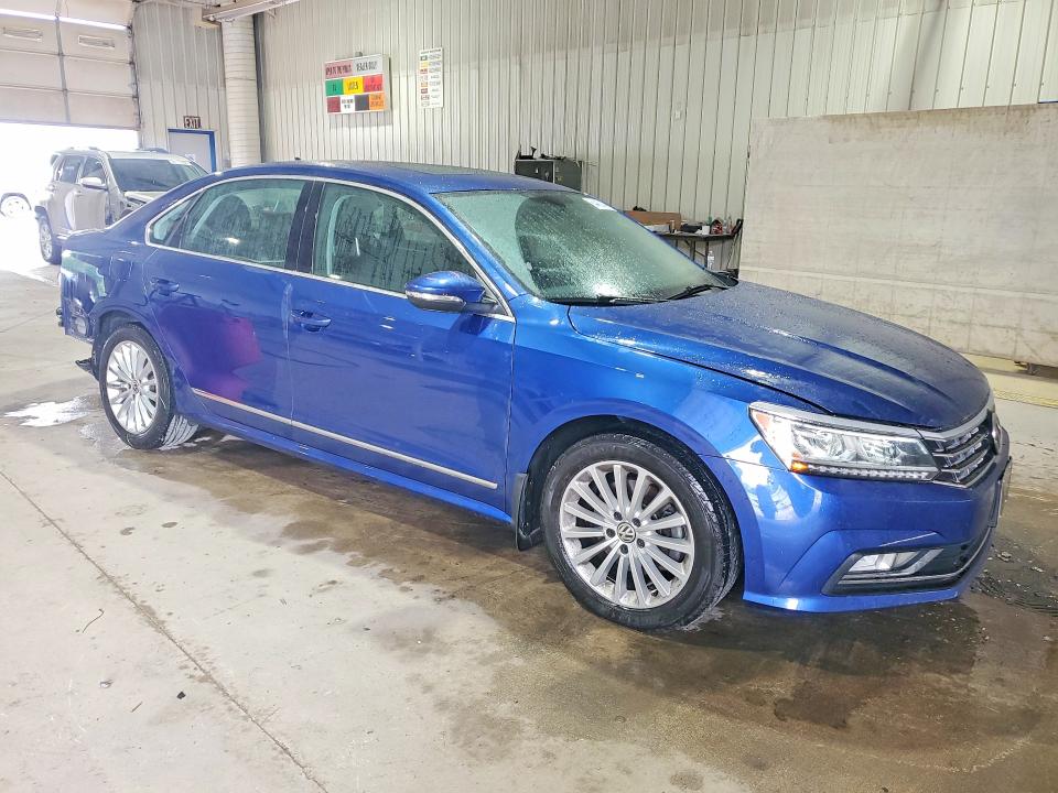 Photo 4 from auction – 2016 VOLKSWAGEN PASSAT with VIN 1VWBT7A37GC068433