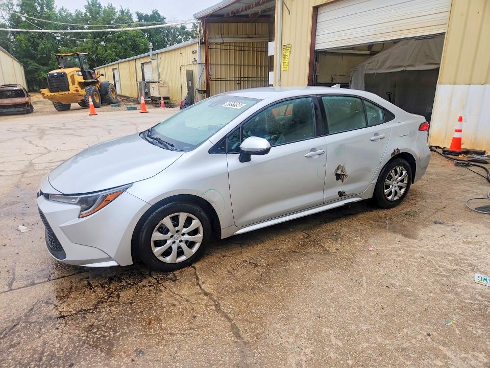 TOYOTA COROLLA 2022 with VIN 5YFEPMAE4NP385031 - Photo from auction