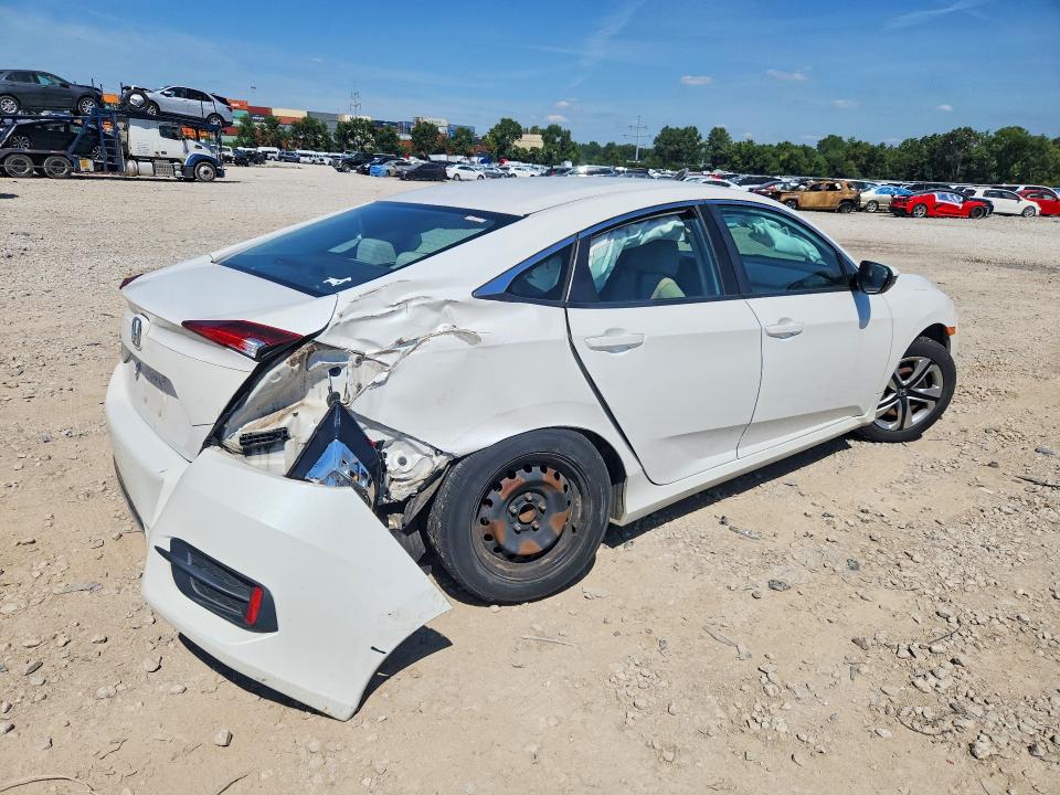Снимка 3 от търг – 2019 HONDA CIVIC с VIN 2HGFC2F61KH562269