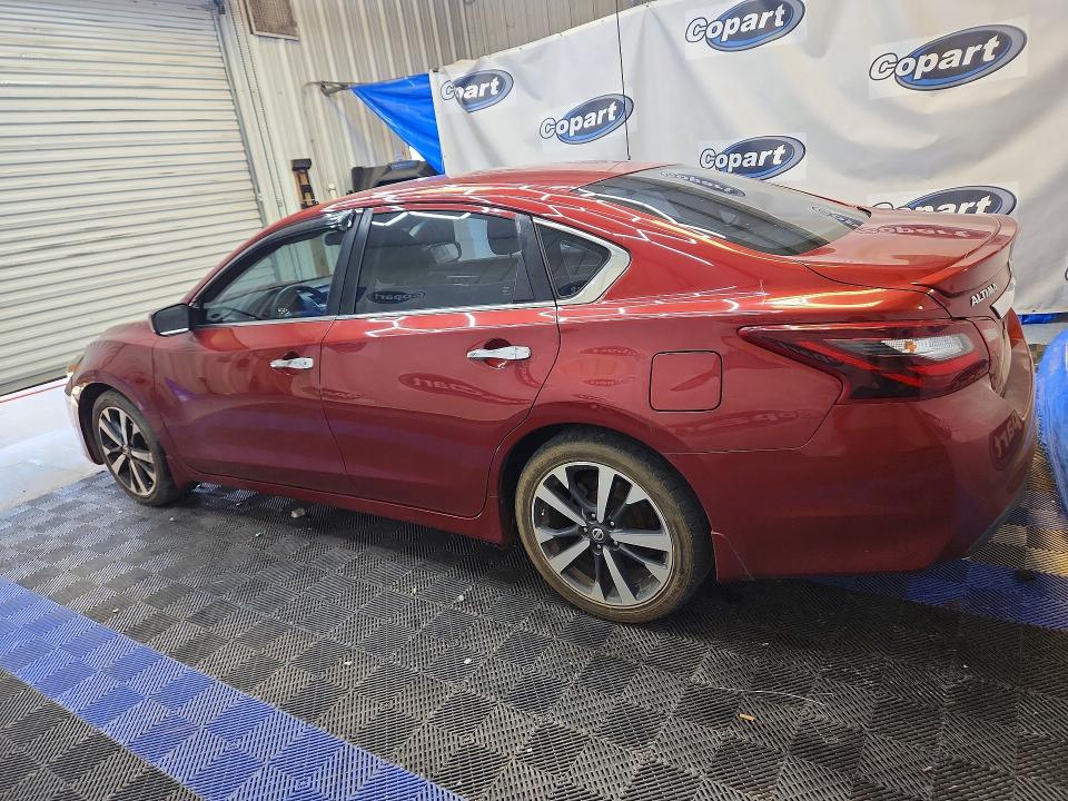 Photo 2 from auction – 2017 NISSAN ALTIMA with VIN 1N4AL3AP1HC154452