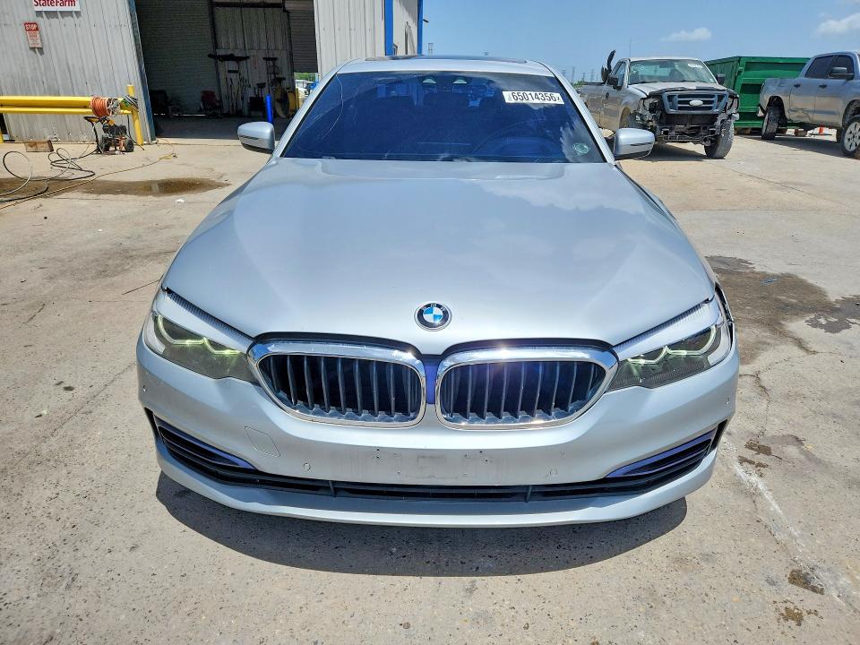 Photo 5 from auction – 2019 BMW 530 with VIN WBAJA5C52KBX88015