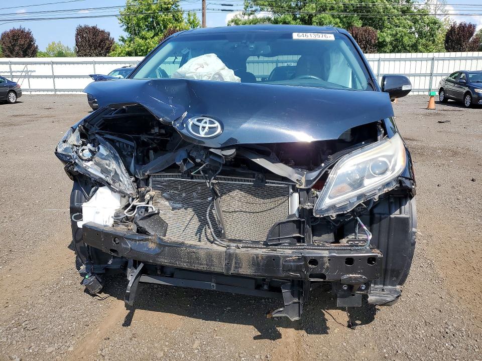 Photo 5 from auction – 2016 TOYOTA SIENNA with VIN 5TDDK3DC2GS137742