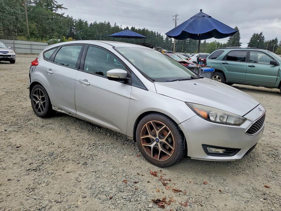 Photo 4 from auction – 2017 FORD FOCUS with VIN 1FADP3M22HL226132