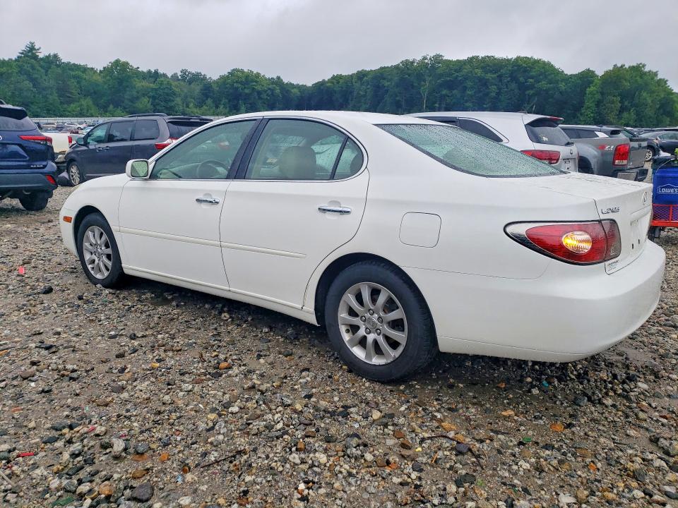 Photo 2 from auction – 2003 LEXUS ES with VIN JTHBF30G130100682