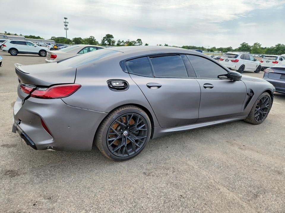 Photo 3 from auction – 2023 BMW M8 with VIN WBSGV0C09PCM63719