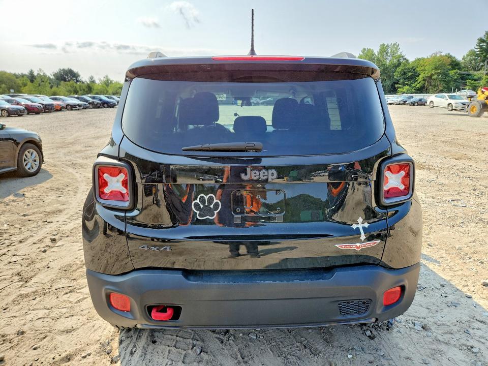 Photo 6 from auction – 2016 JEEP RENEGADE with VIN ZACCJBCT2GPD02745