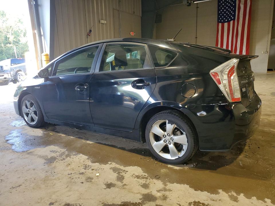 Photo 2 from auction – 2013 TOYOTA PRIUS with VIN JTDKN3DU3D1653544