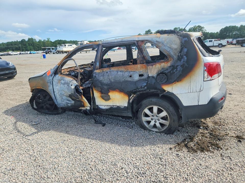 صورة رقم 2 من المزاد - 2013 KIA SORENTO مع VIN 5XYKT3A69DG412843