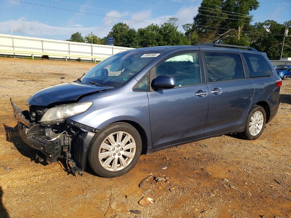 TOYOTA SIENNA 2017 with VIN 5TDDZ3DC9HS155796 - Photo from auction