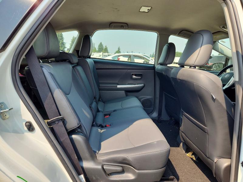 Photo 11 from auction – 2014 TOYOTA PRIUS V with VIN JTDZN3EU9EJ010176